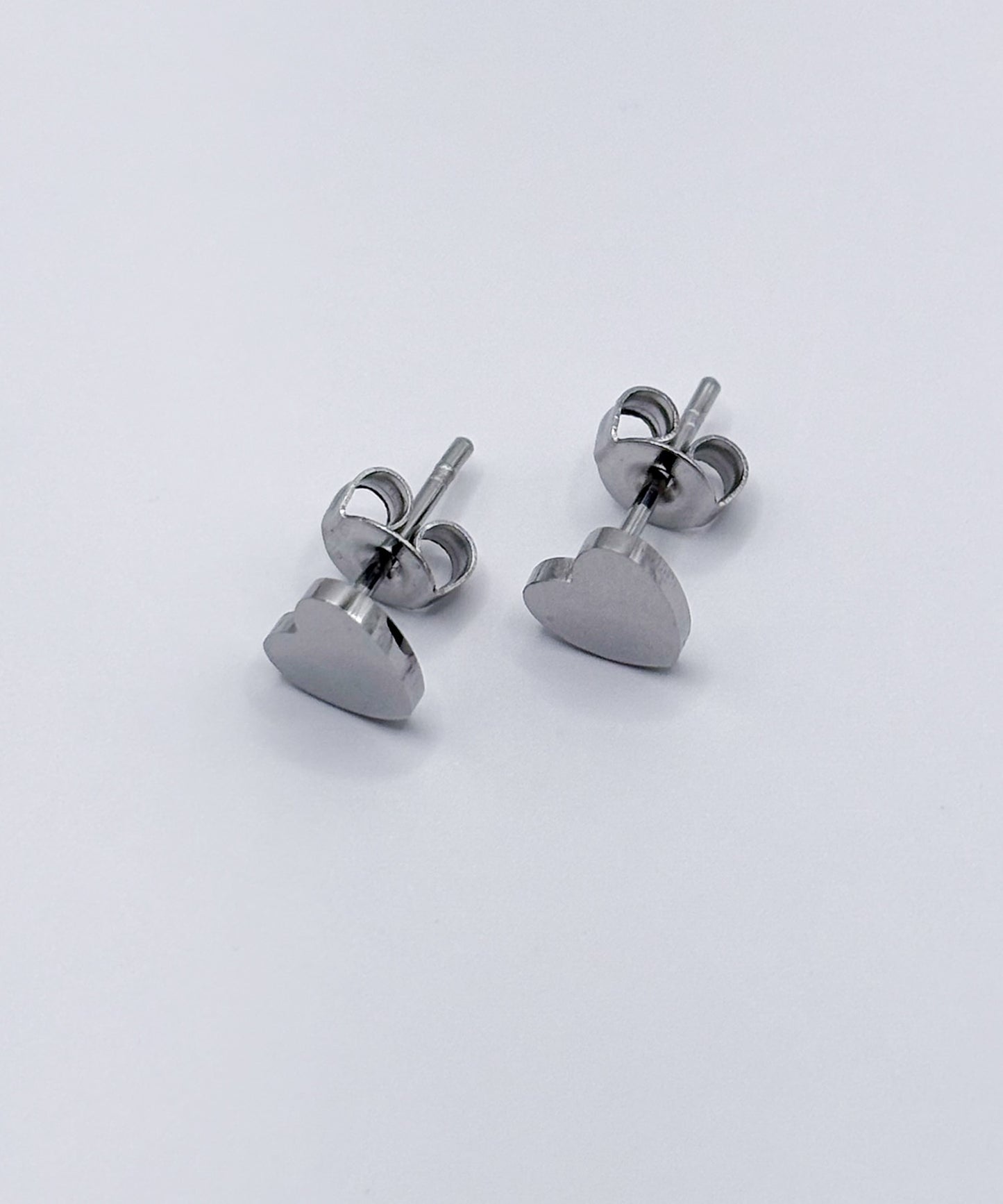 ポイントハートプチピアス【Silver】