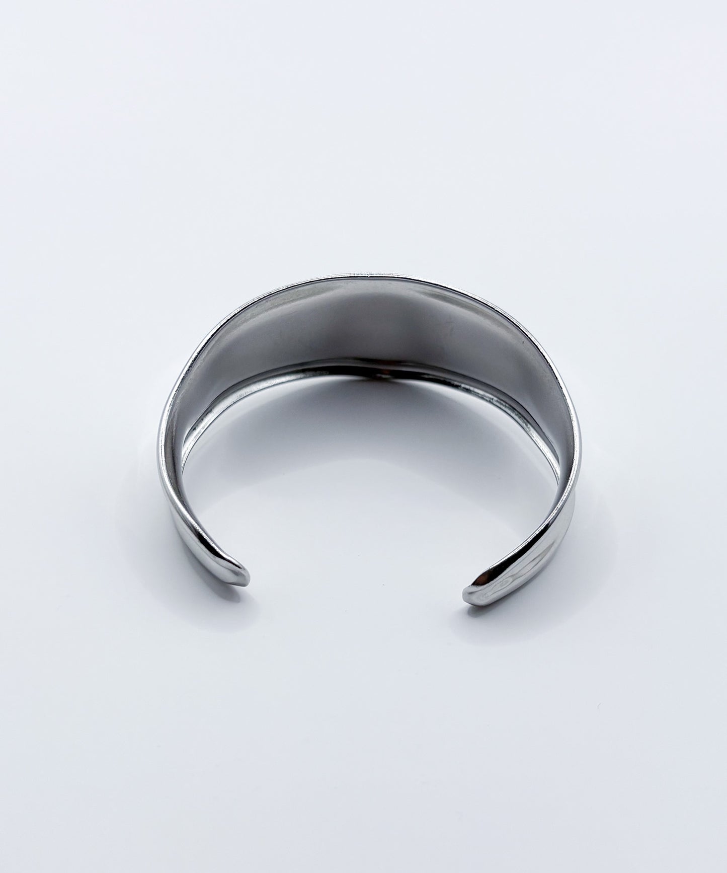 ボリュームウェーブバングル【Silver】