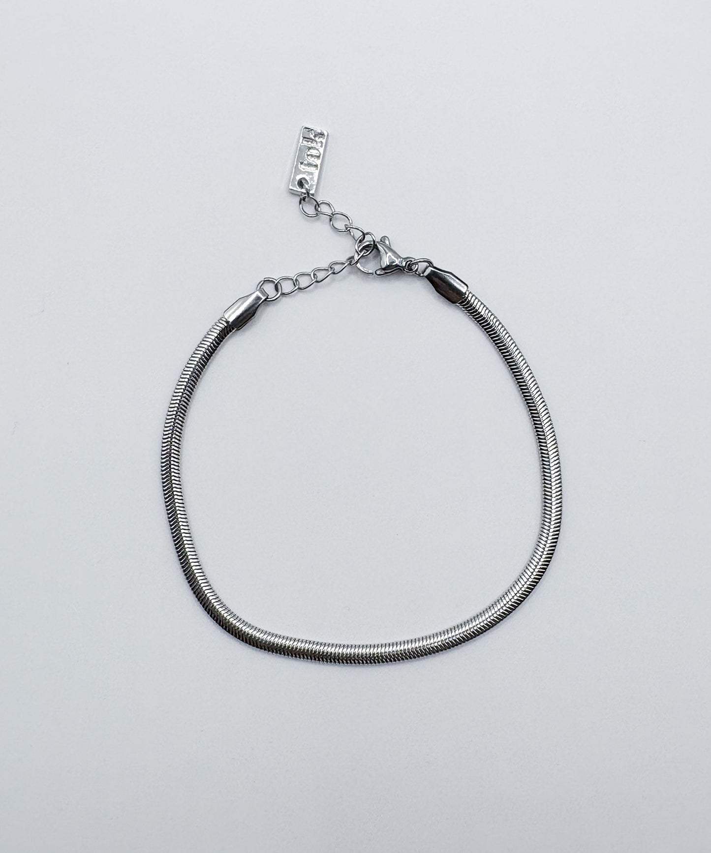 ベーシックスネークチェーンブレスレット【Silver】