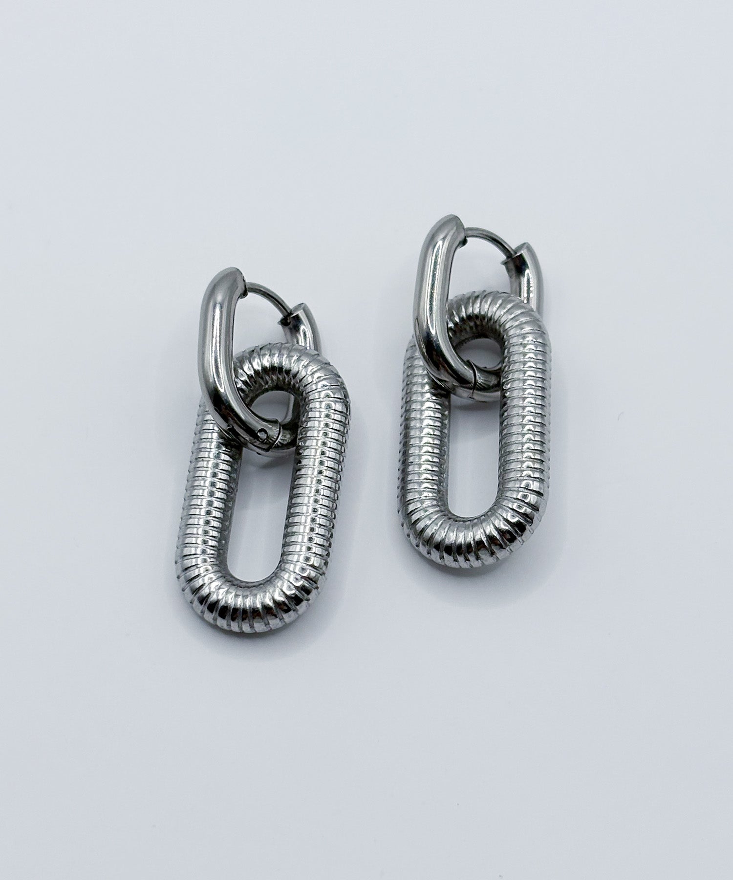 オーバルコイル風ピアス【Silver】 | tok