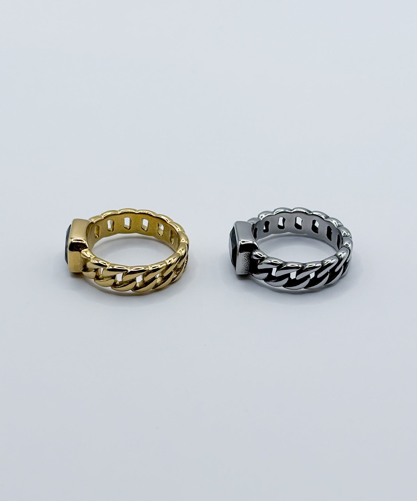 ブラックストーンチェーンリング【Gold】