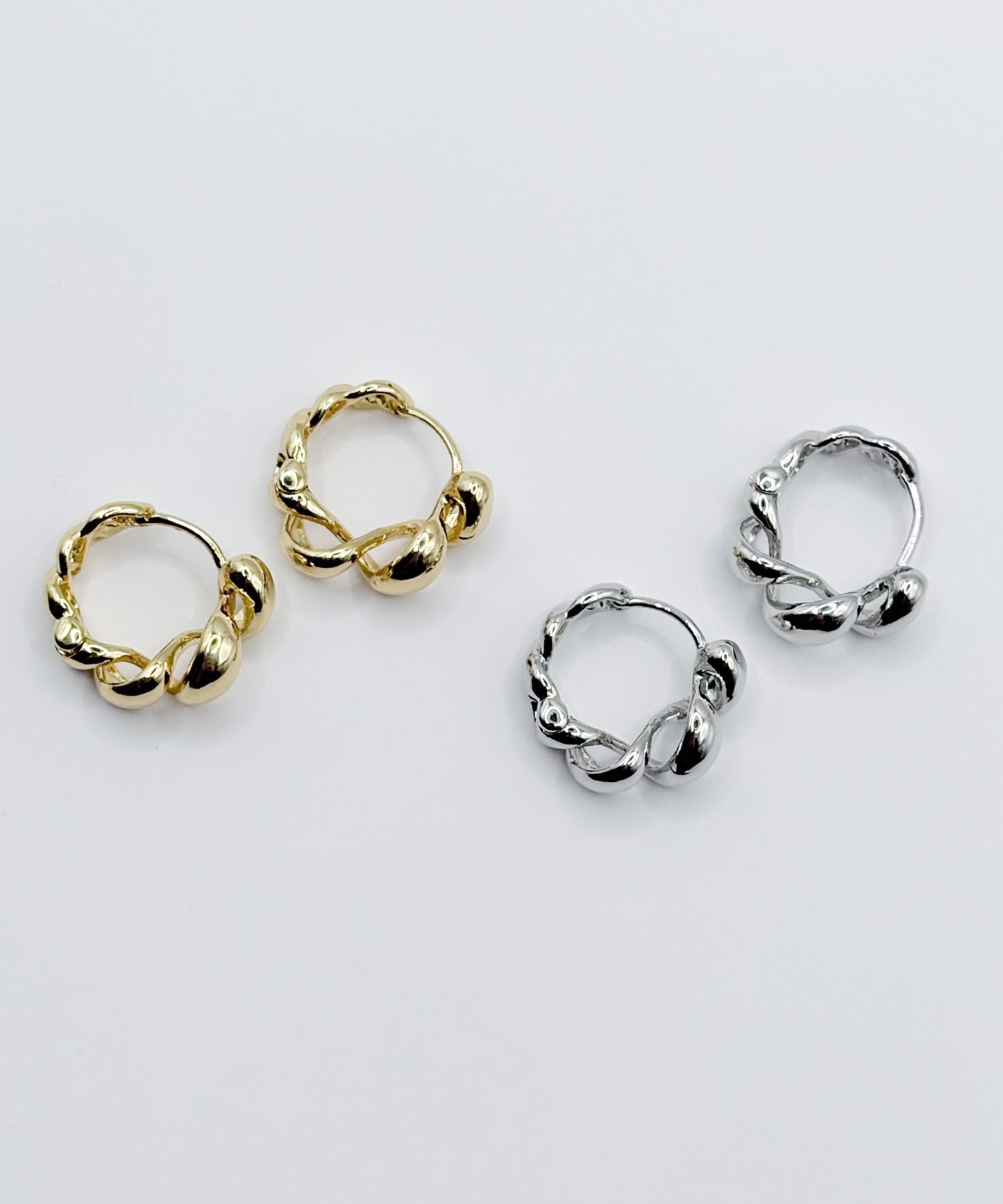 スカルプチュラルコイルピアス【Gold】