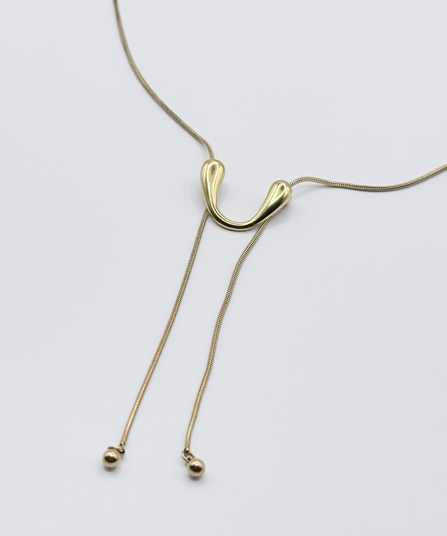 Uプレートループタイネックレス【Gold】