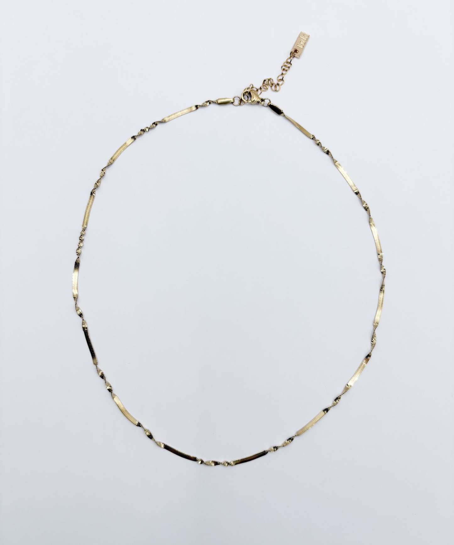 スペーシングツイストチェーンネックレス【Gold】