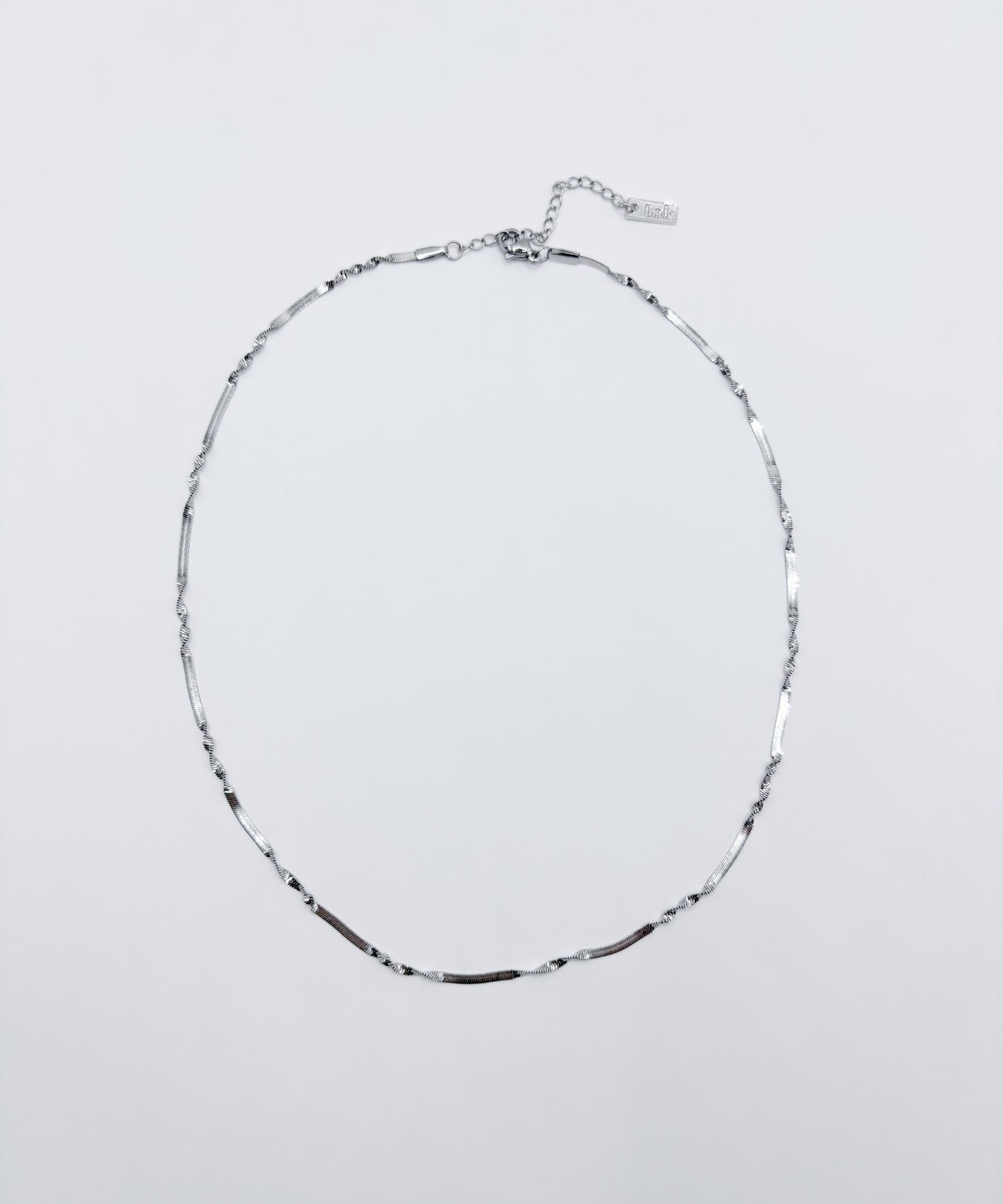 スペーシングツイストチェーンネックレス【Silver】