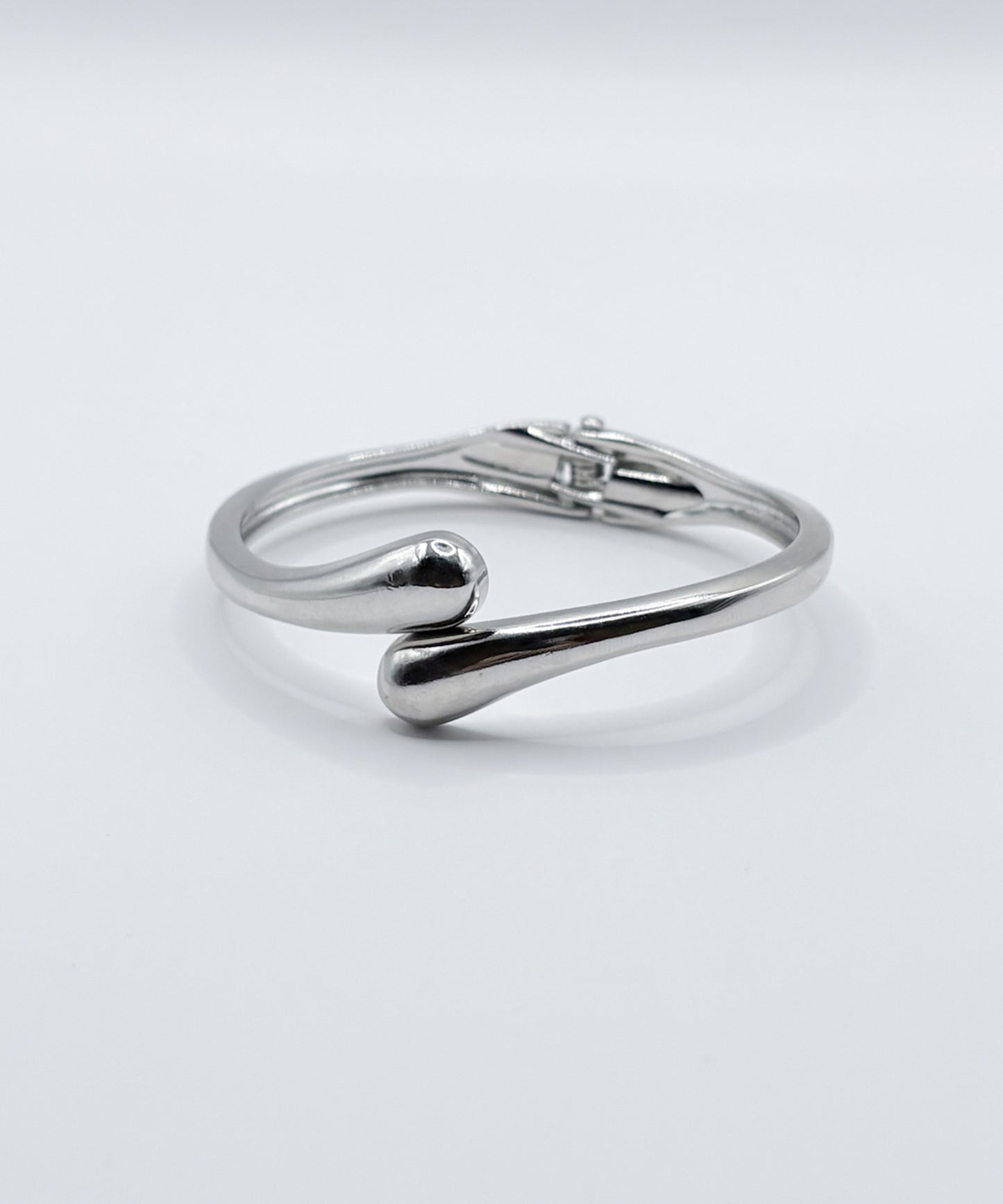 ホールドリストバングル【Silver】