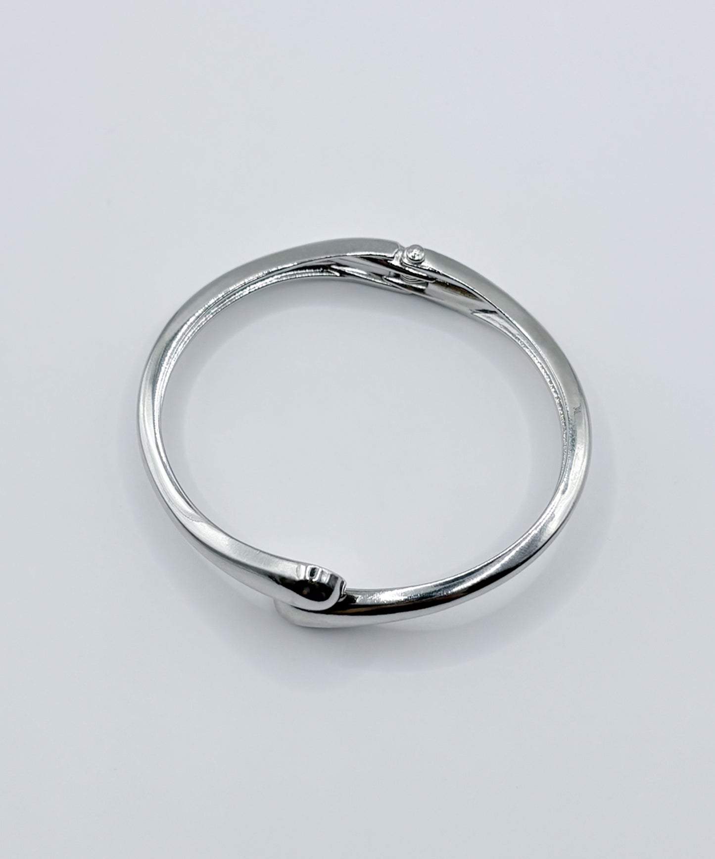 ホールドリストバングル【Silver】