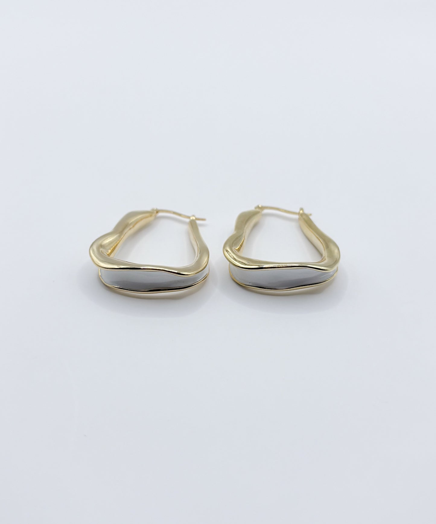 カラーラインワープドピアス			【Gold×White】