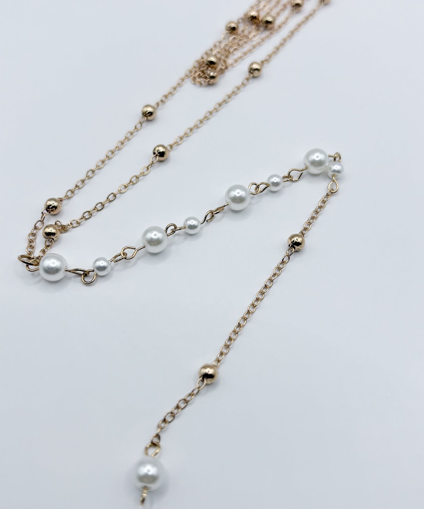 パールボール3連Y字ネックレス【Gold】