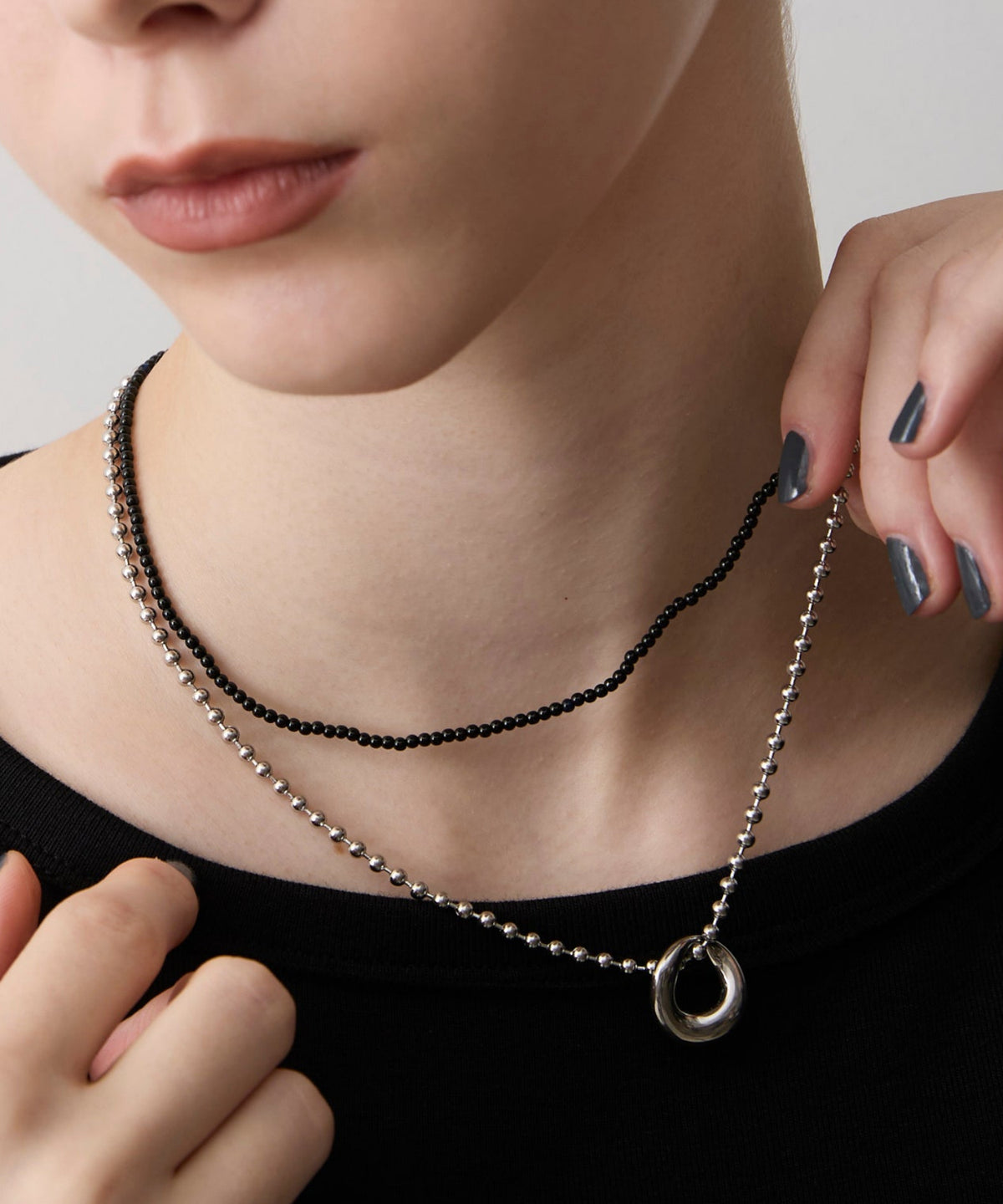 Blackビーズボールチェーンネックレス【Silver】