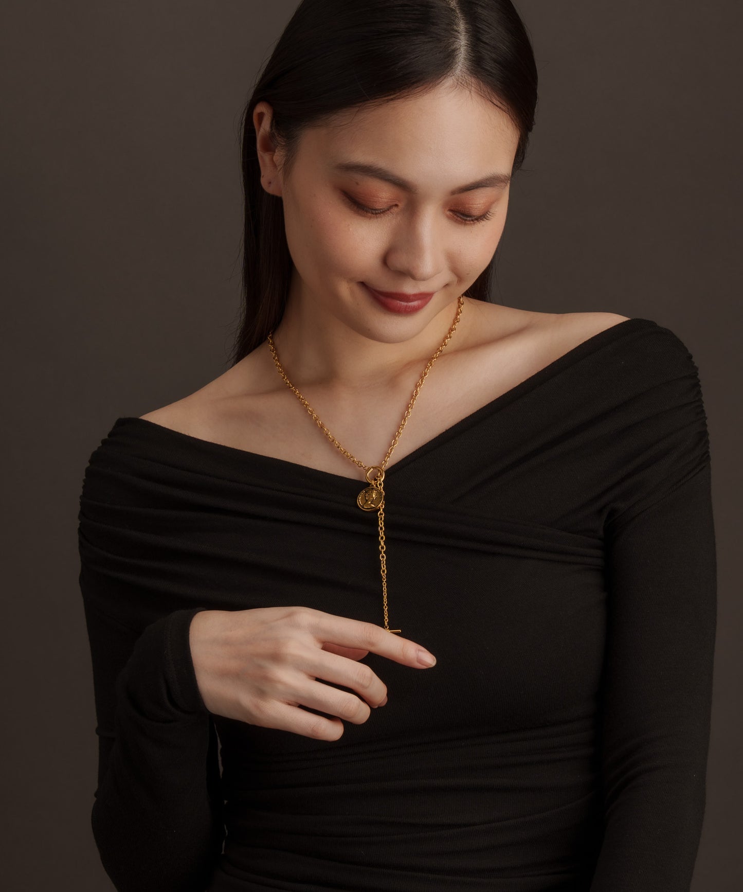 コインモチーフY字ネックレス【Gold】