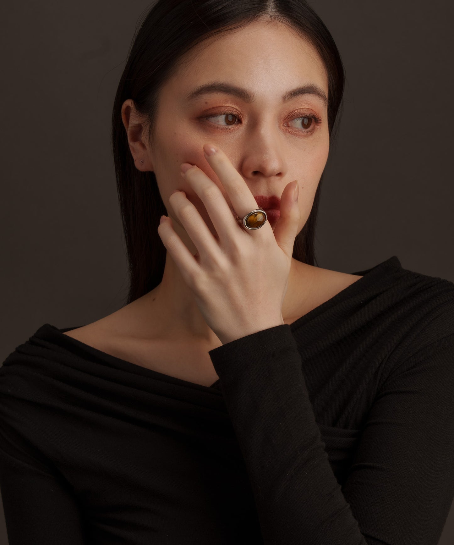 オーバルストーンリング【Brown】