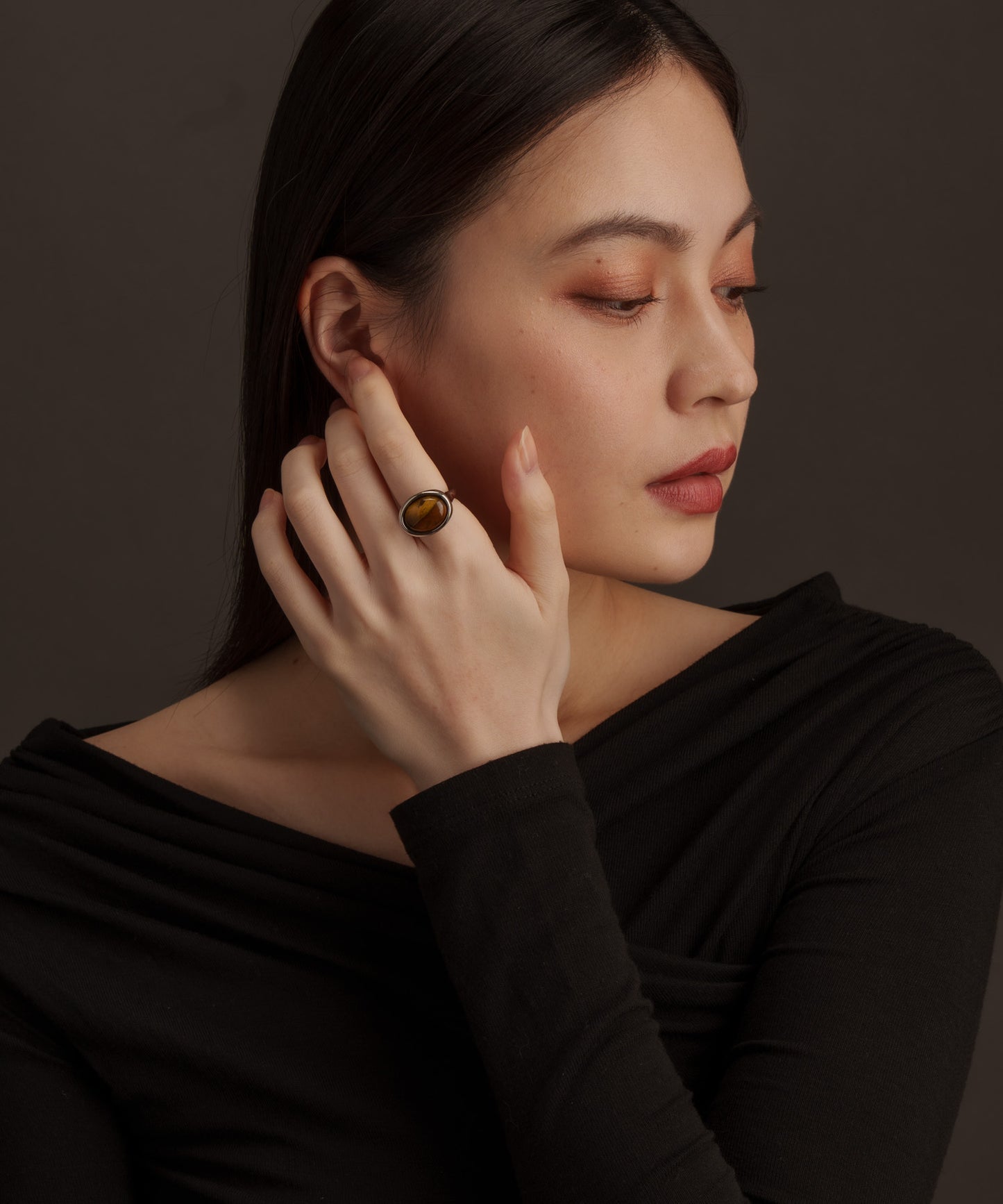 オーバルストーンリング【Brown】