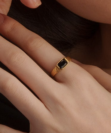 ヴィンテージストーンリング【Gold×Black】 | tok