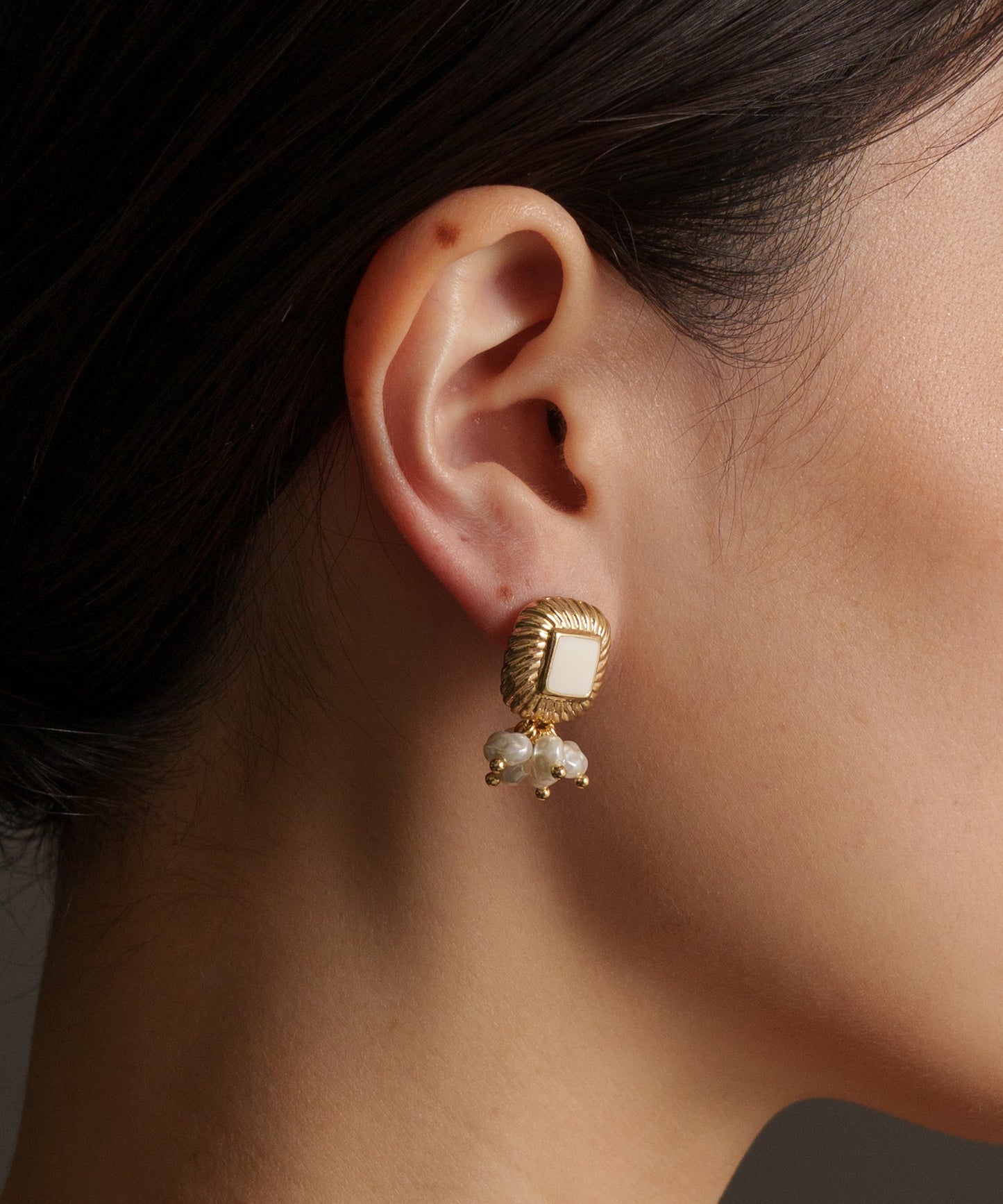 スクエアパールライクピアス【Ivory】