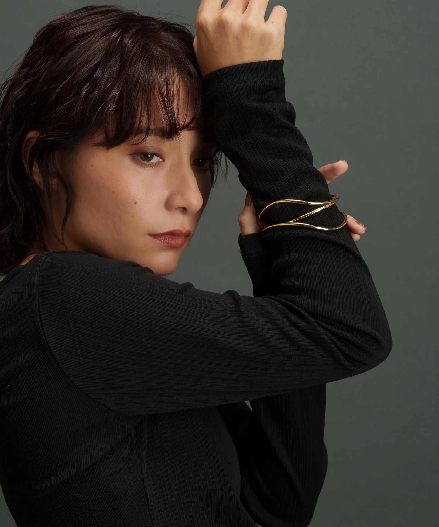 ウェーブデコレイトバングル【Gold】