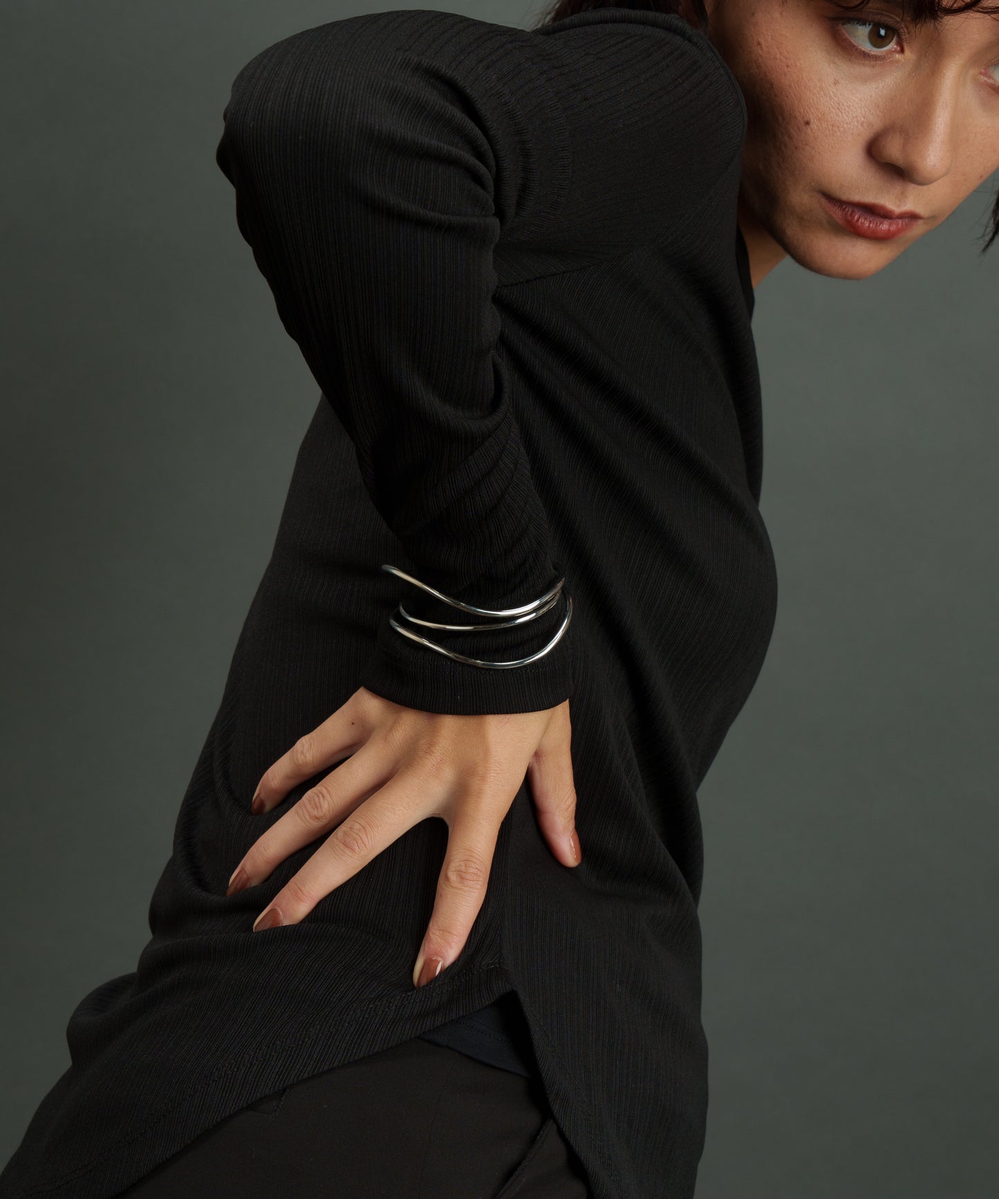 ウェーブデコレイトバングル【Silver】