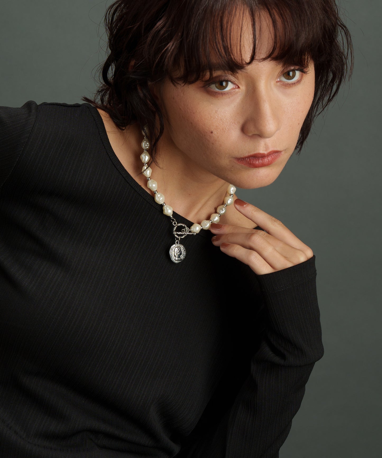 パールライクコインマンテルネックレス【Silver】