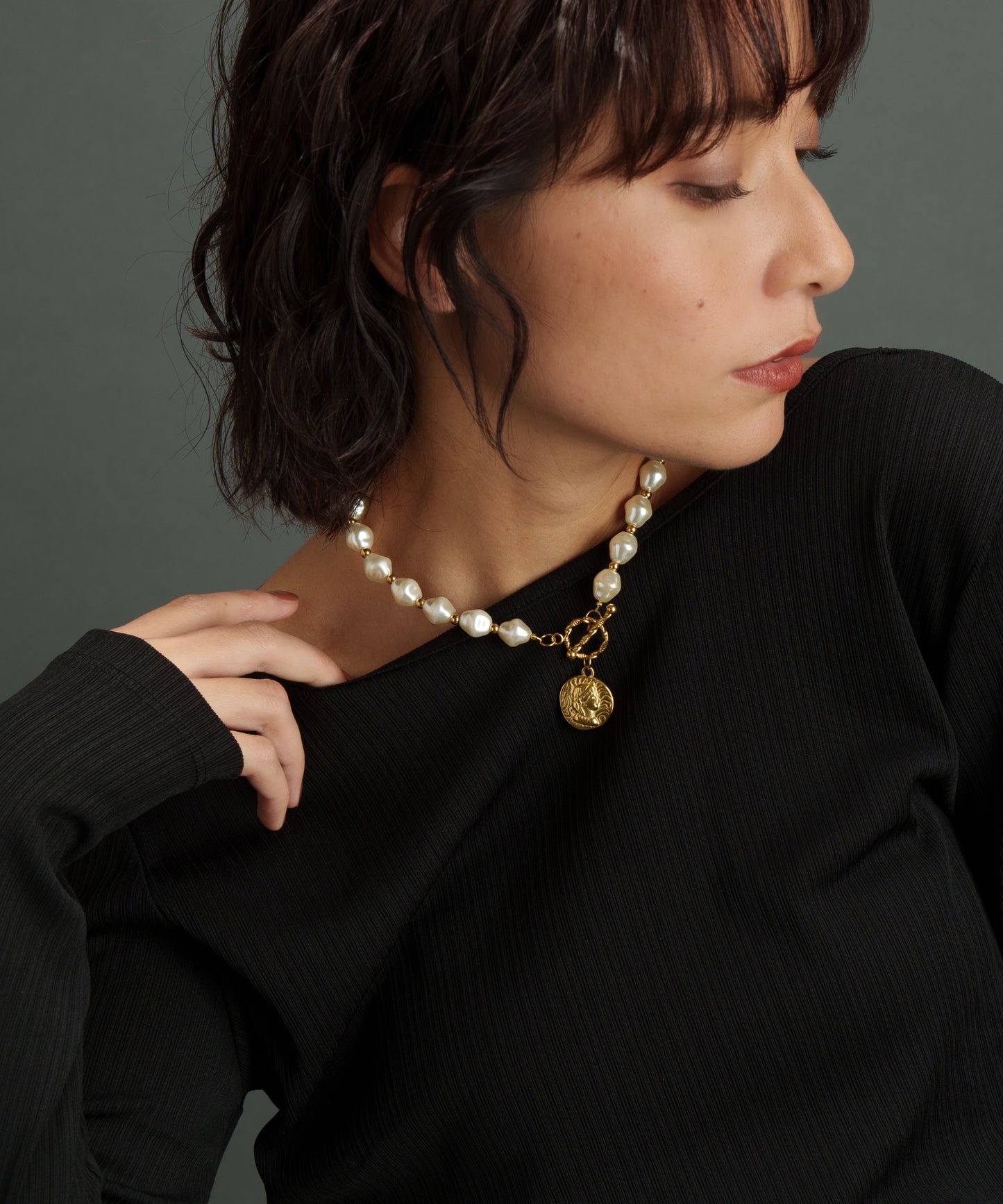 パールライクコインマンテルネックレス【Gold】