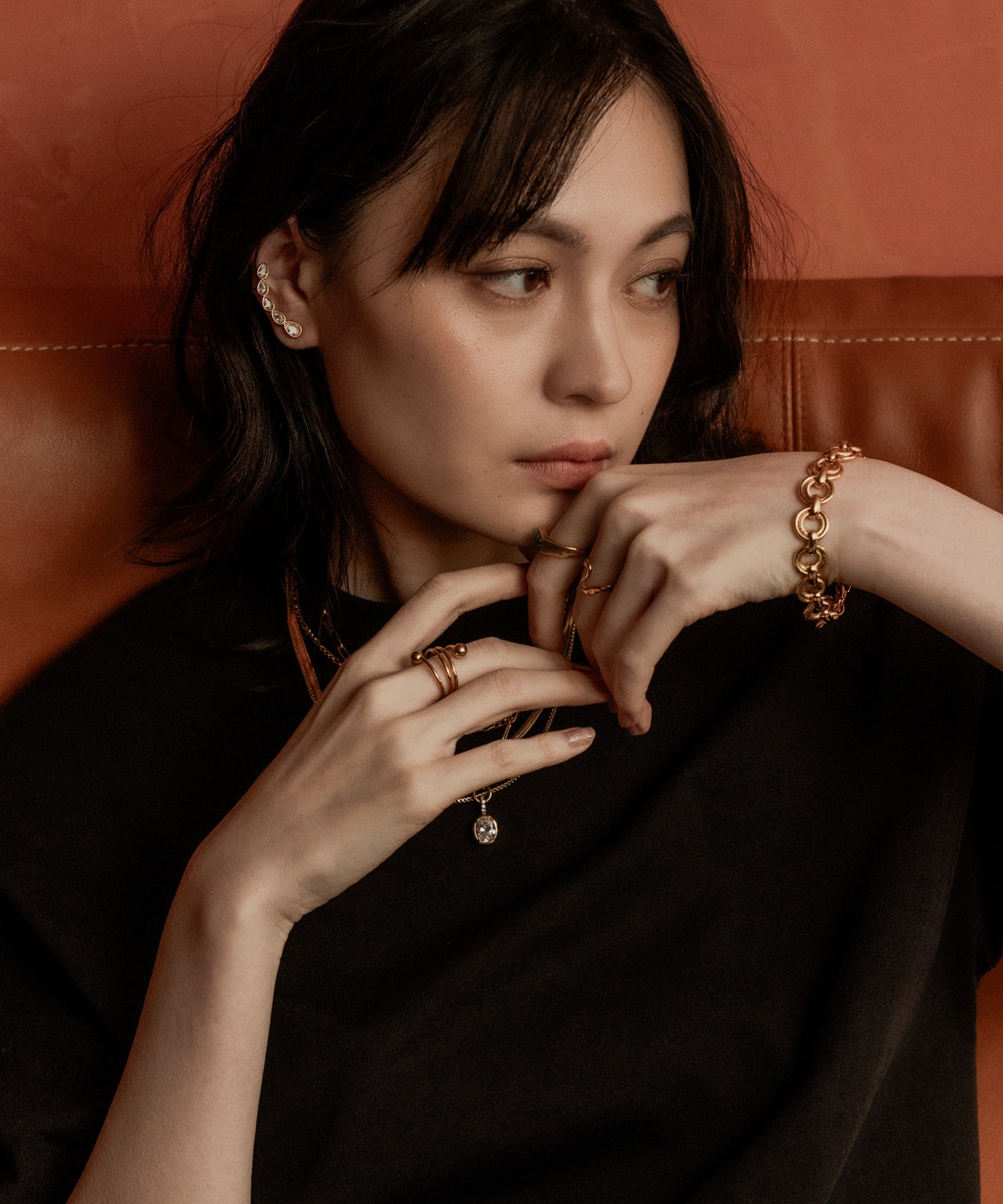 カーブドロップストーンピアス【Gold】