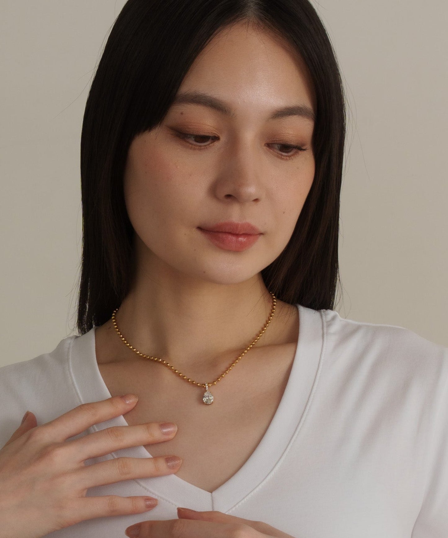 ボールチェーンティアドロップネックレス【Gold×Clear】