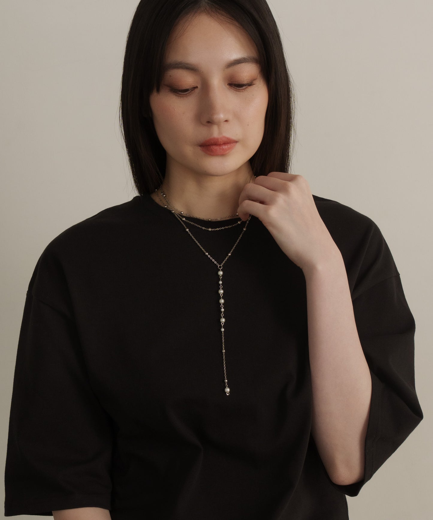 パールボール3連Y字ネックレス【Silver】