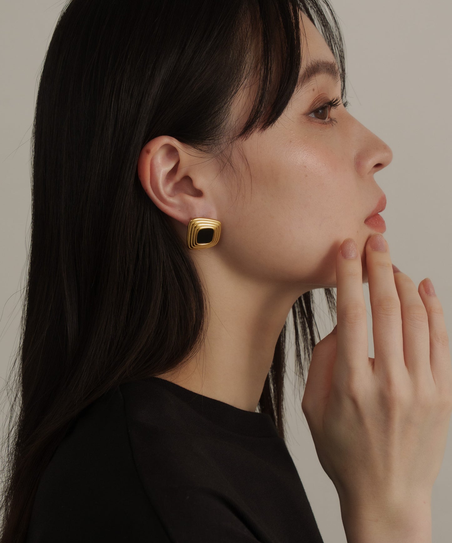 ディストーテッドスクエアピアス【Gold×Black】