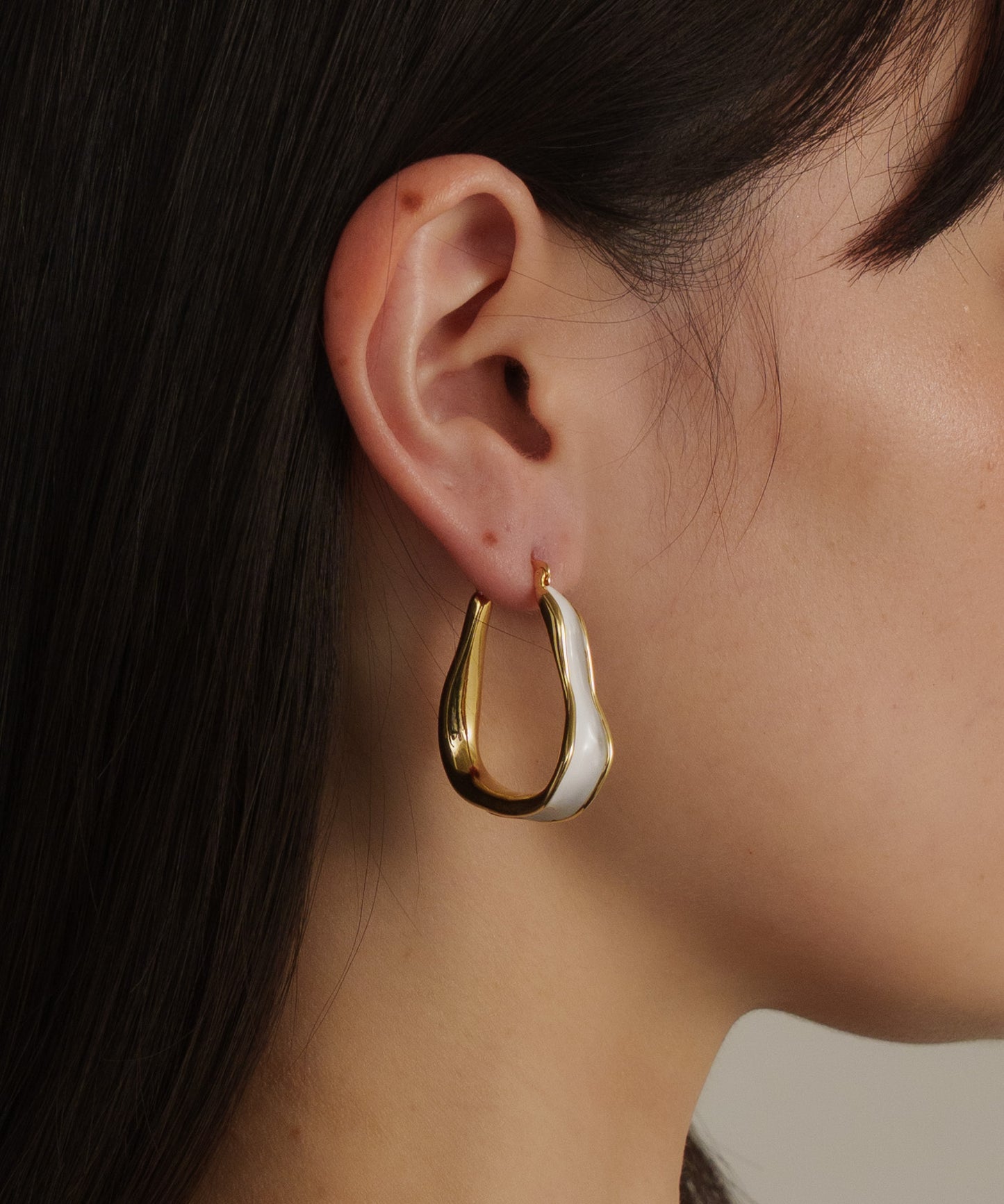 カラーラインワープドピアス			【Gold×White】