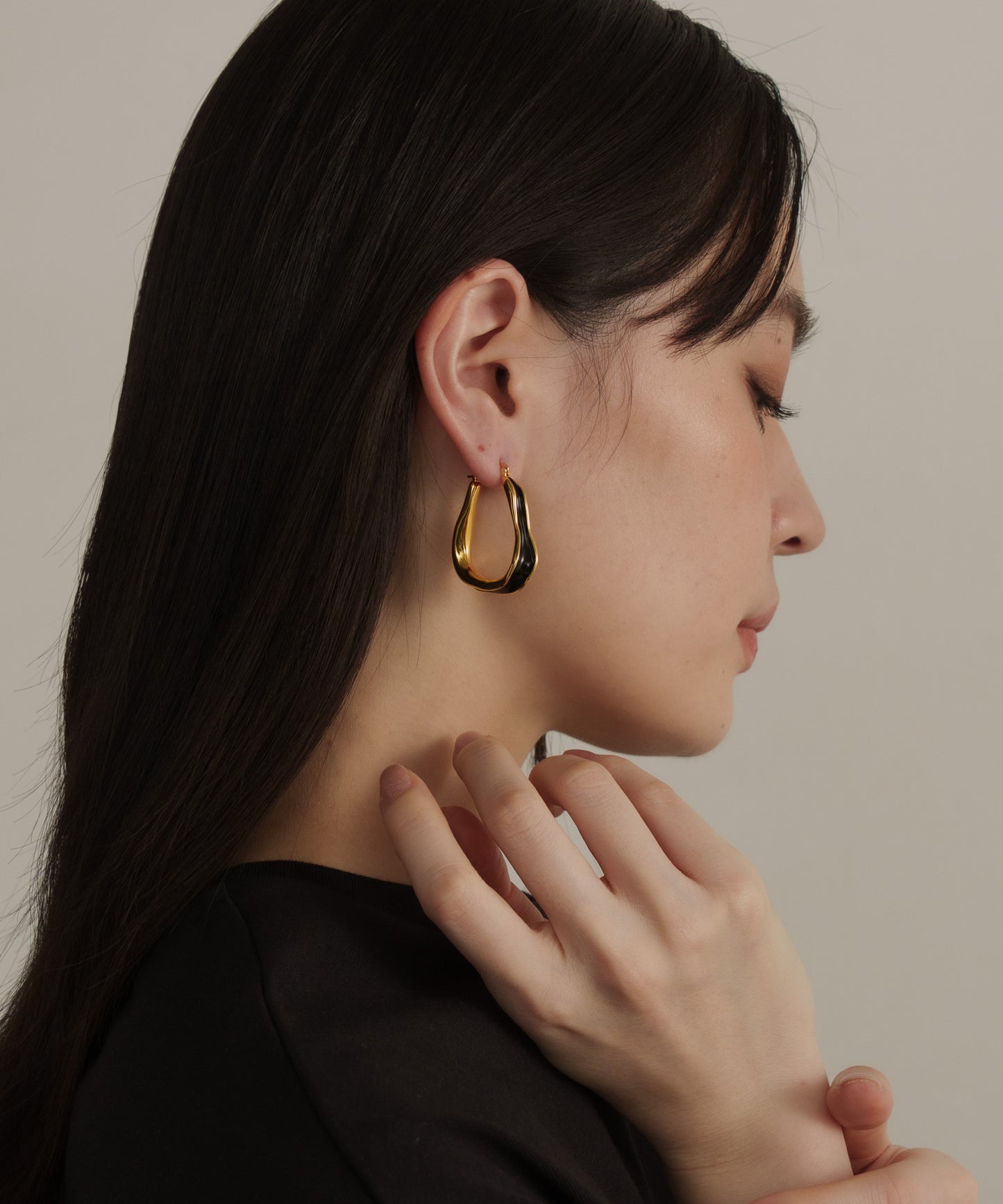 カラーラインワープドピアス			【Gold×Black】