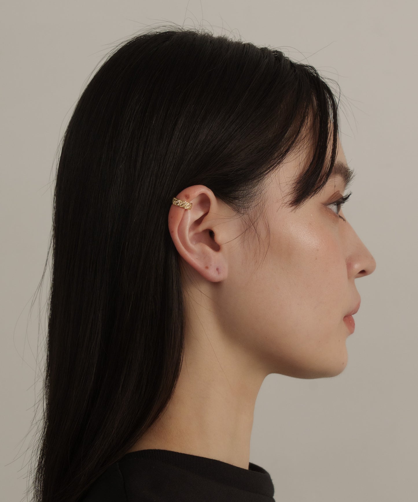 スランテッドラインストーンイヤーカフ【Gold】