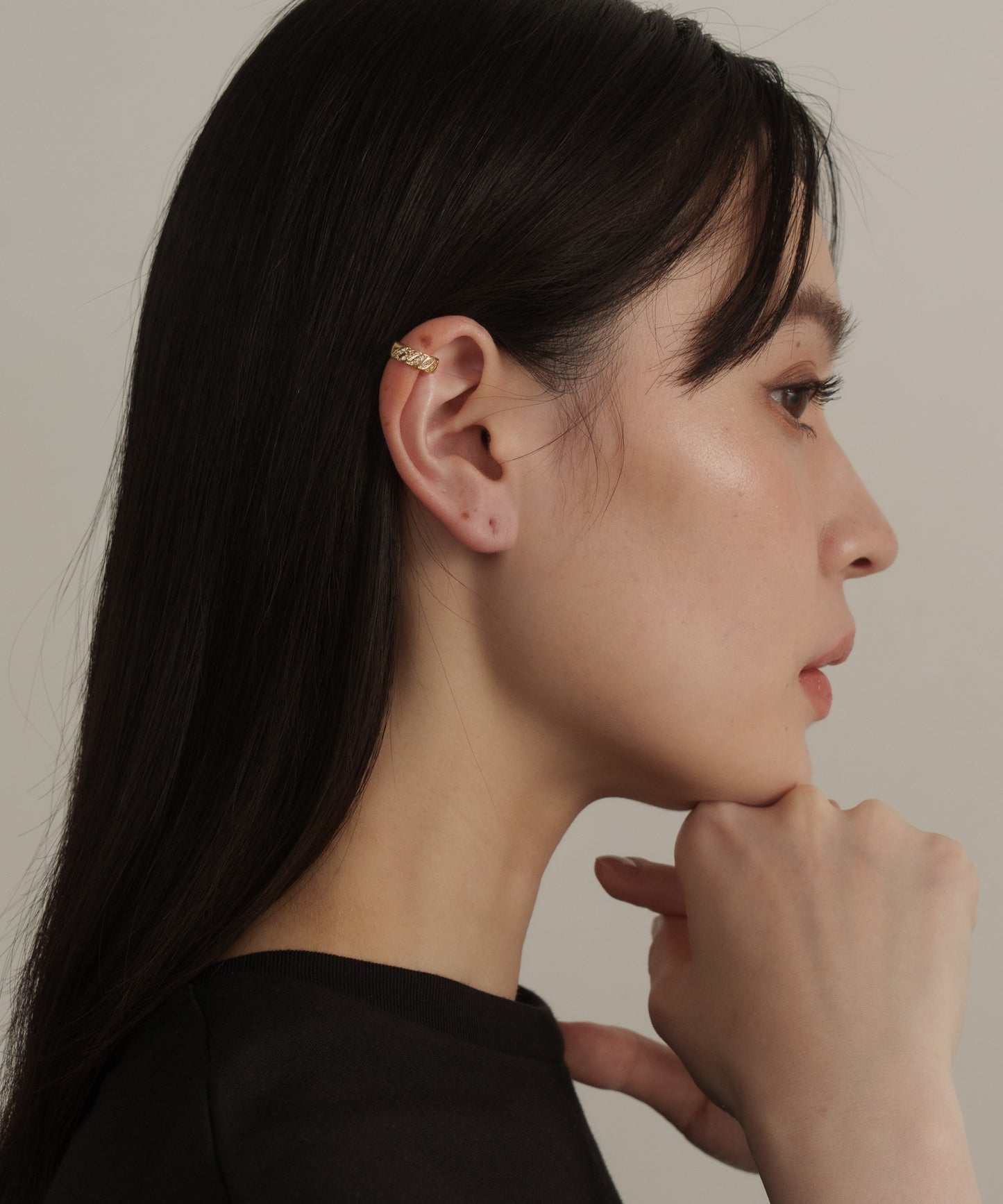 スランテッドラインストーンイヤーカフ【Gold】