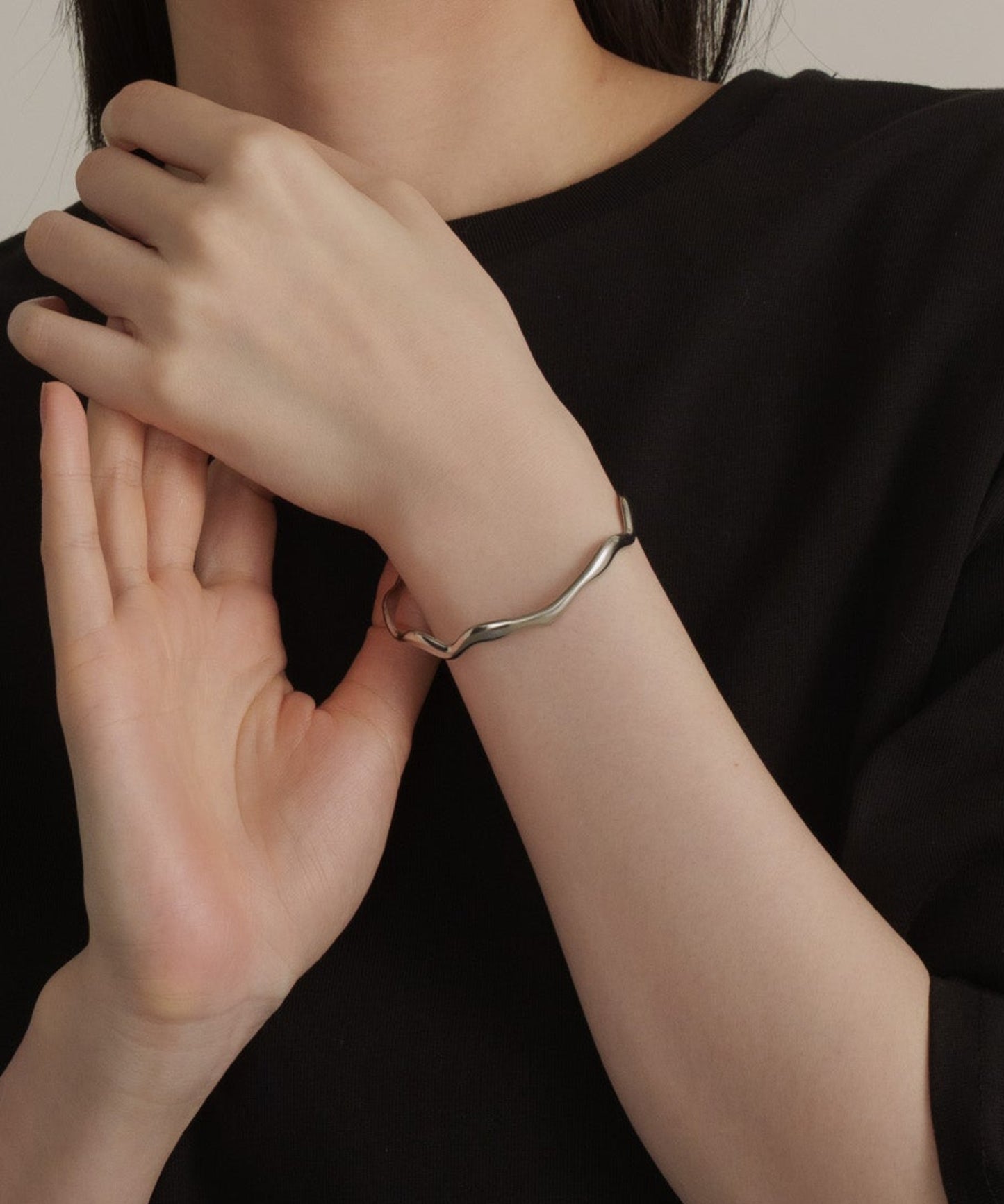 リップルナローバングル【Silver】