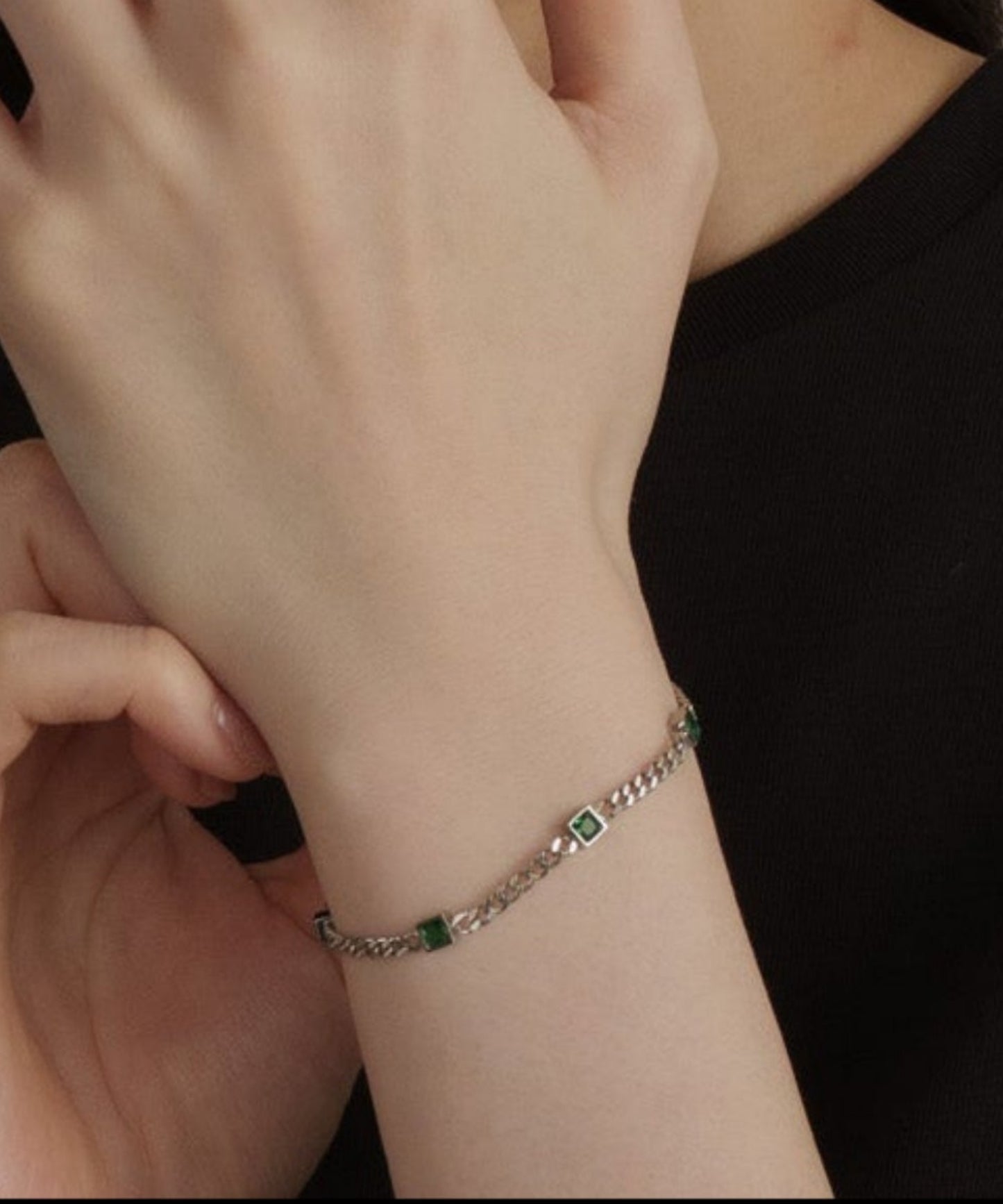 グリーンスクエアストーンブレスレット			【Silver×Green】