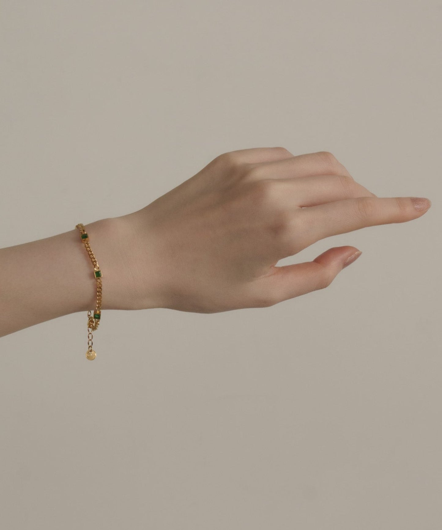 グリーンスクエアストーンブレスレット			【Gold×Green】