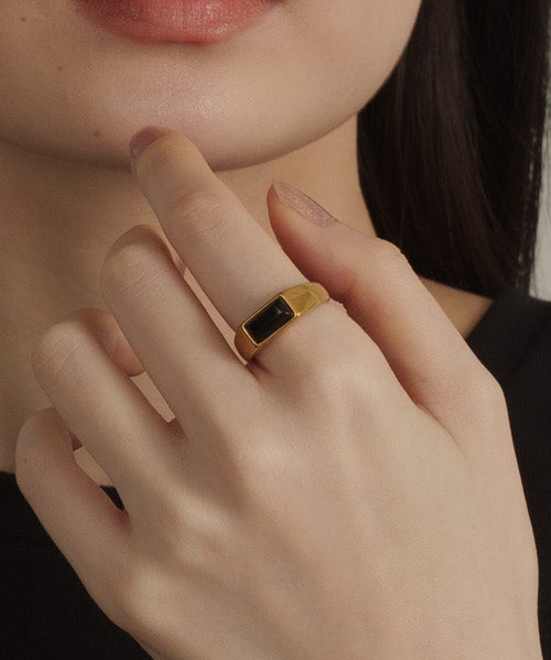 レクタングルストーンリング【Gold×Black】
