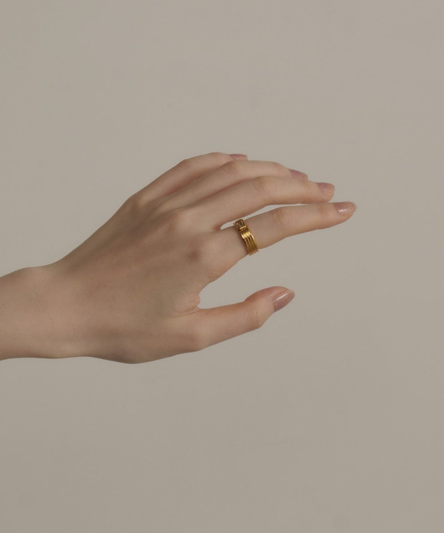 ストーンヴィンテージラインリング【Gold×Clear】