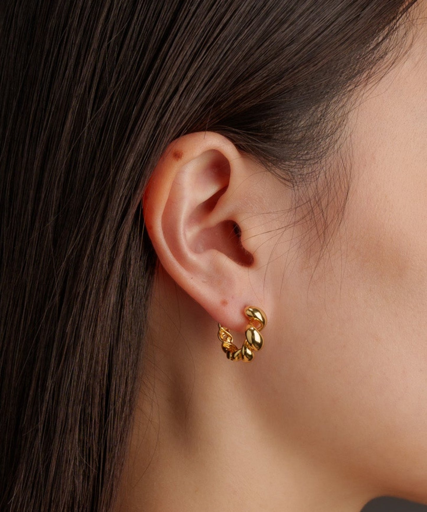 スカルプチュラルコイルピアス【Gold】