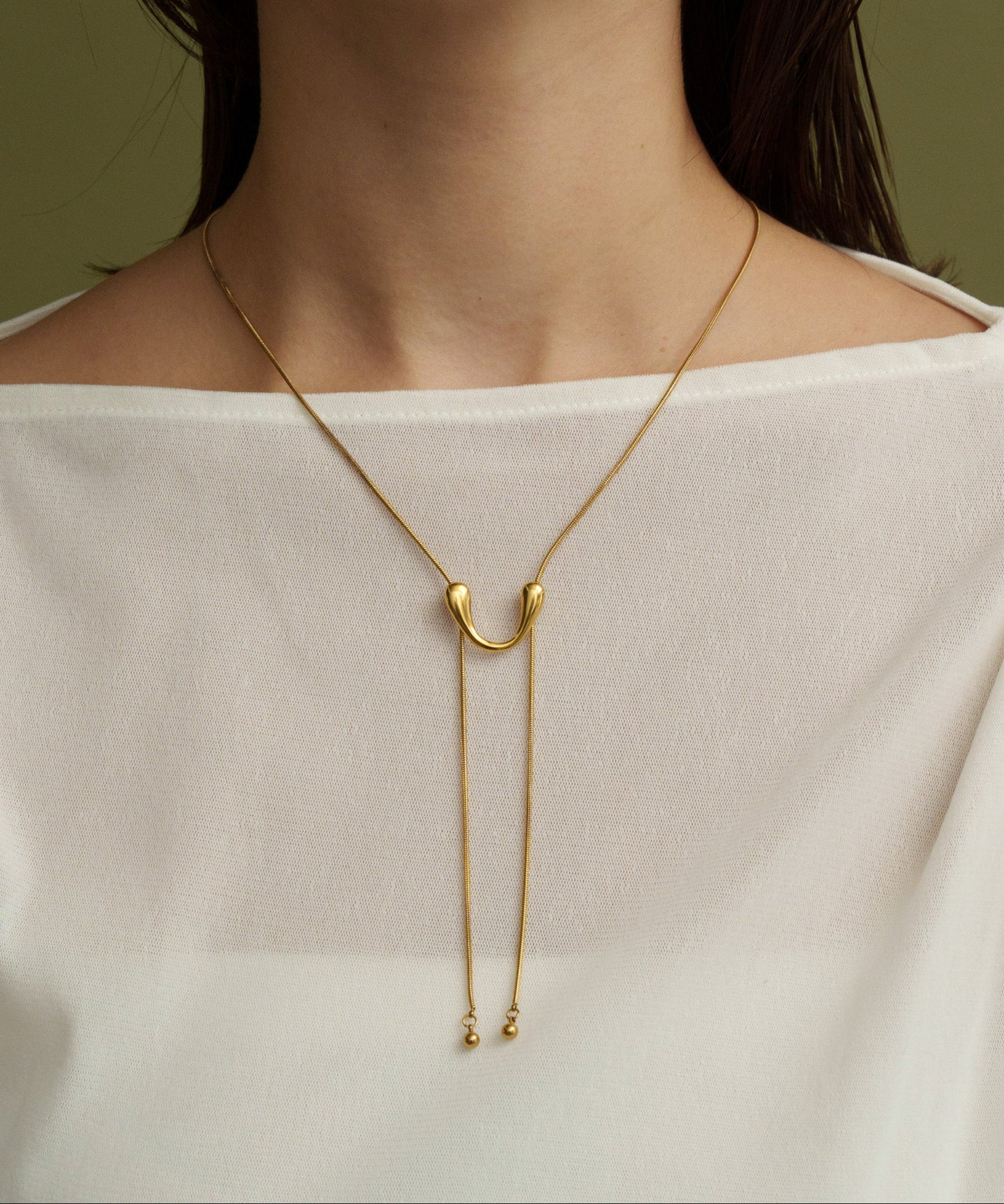 Uプレートループタイネックレス【Gold】