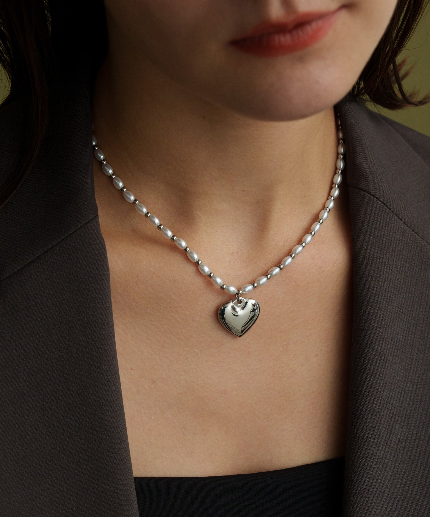 パールライクチェーンハートトップネックレス【Silver】
