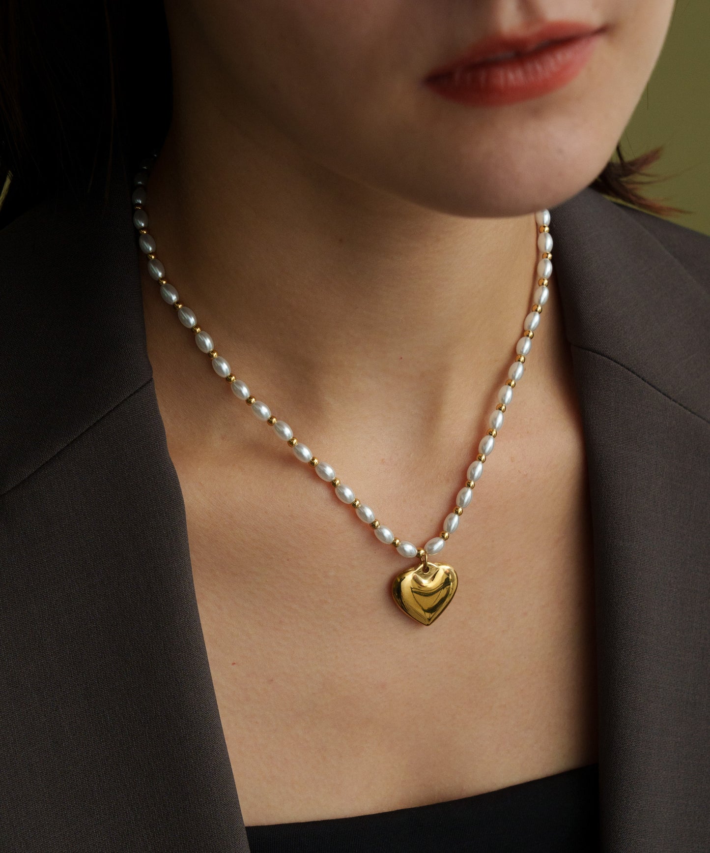 パールライクチェーンハートトップネックレス【Gold】