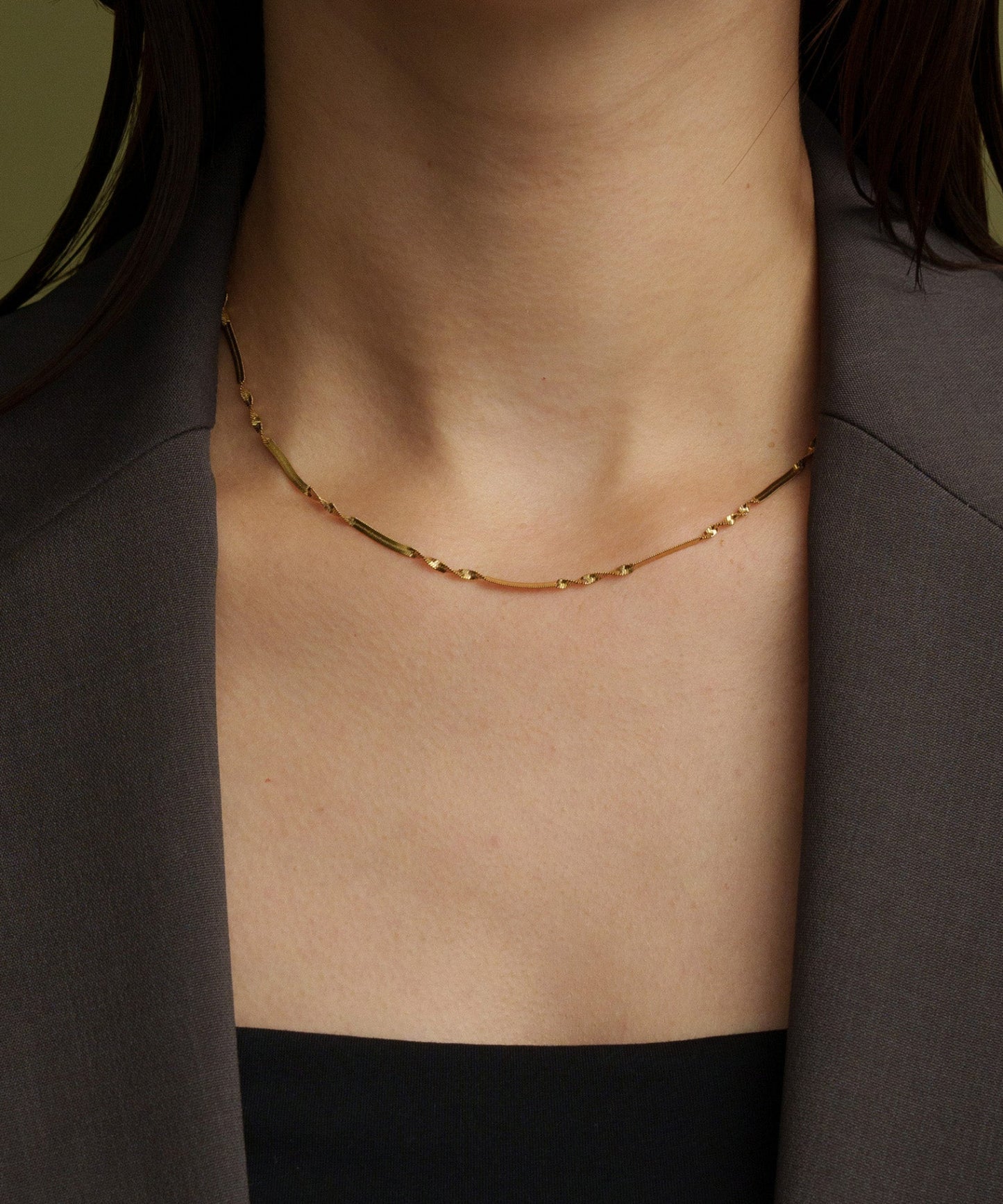 スペーシングツイストチェーンネックレス【Gold】