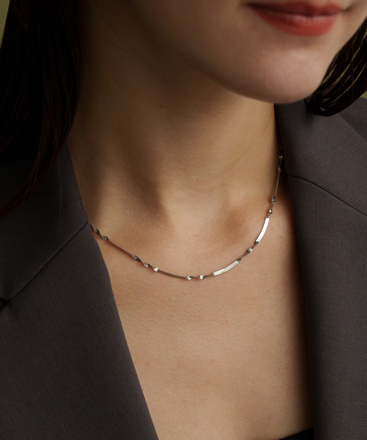 スペーシングツイストチェーンネックレス【Silver】