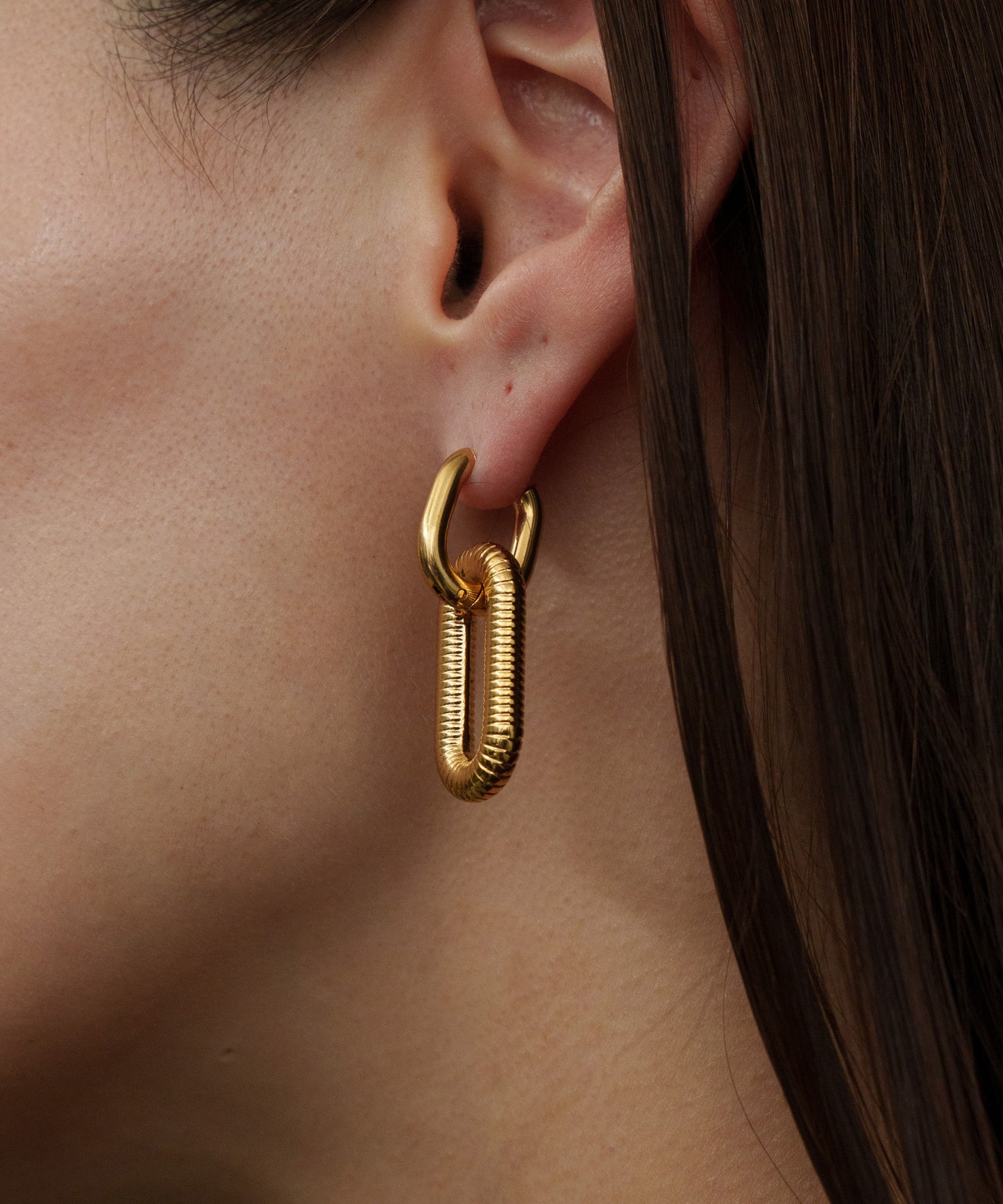 オーバルコイル風ピアス【Gold】