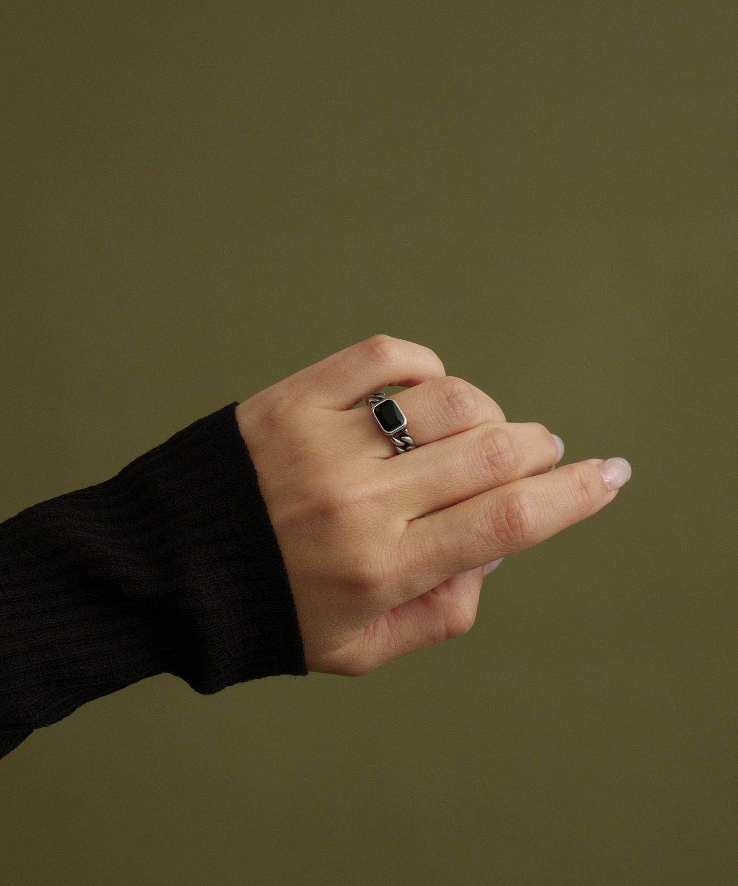 ブラックストーンチェーンリング【Silver】