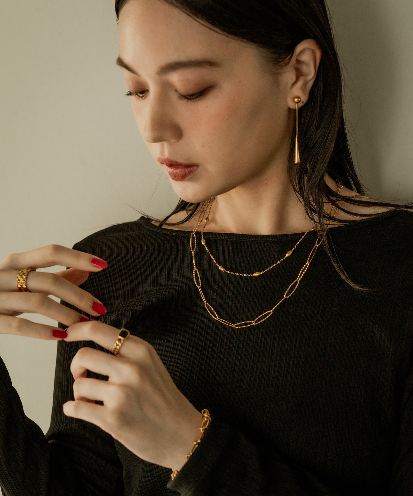 ブラックストーンチェーンリング【Gold】