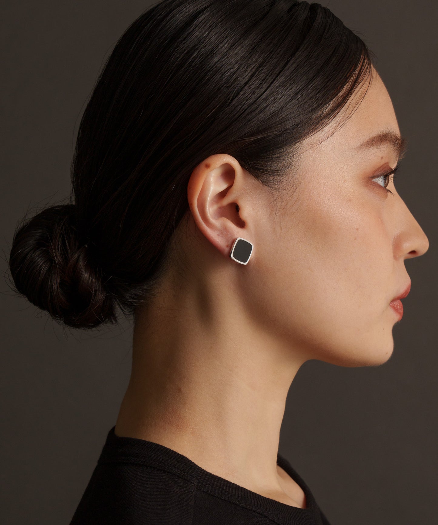ブラックストーンスクエアピアス【Silver】