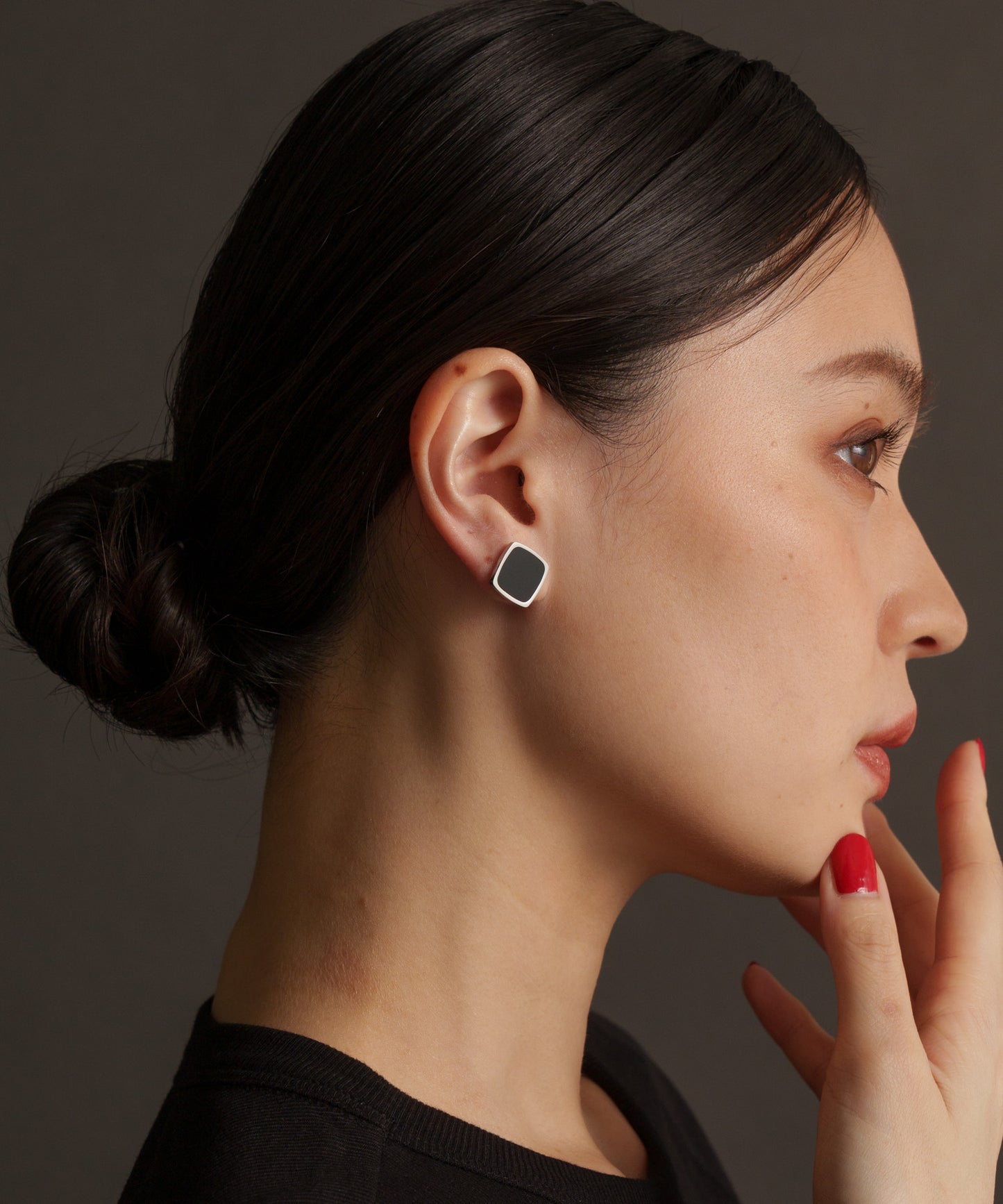 ブラックストーンスクエアピアス【Silver】