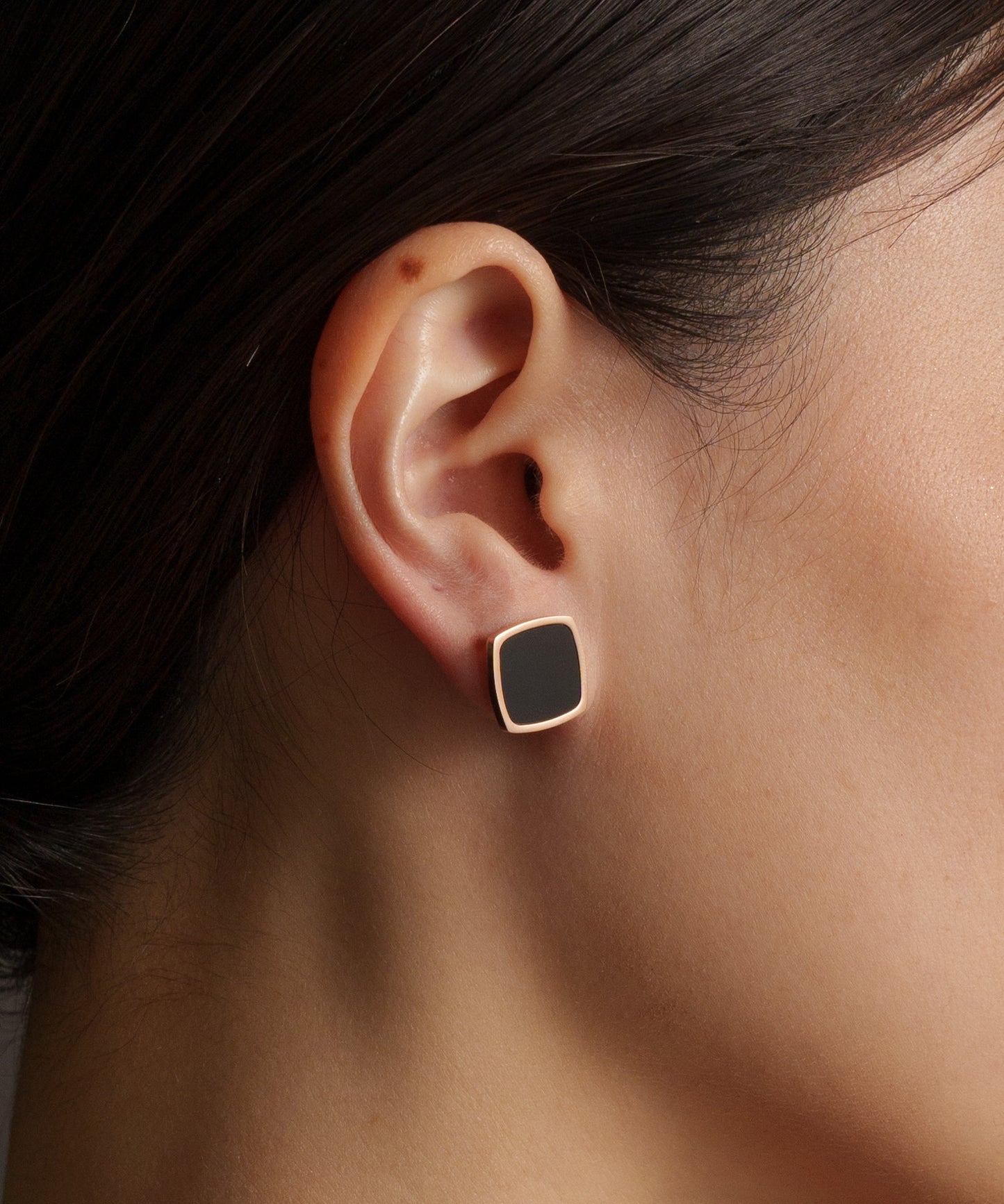 ブラックストーンスクエアピアス【Pink Gold】