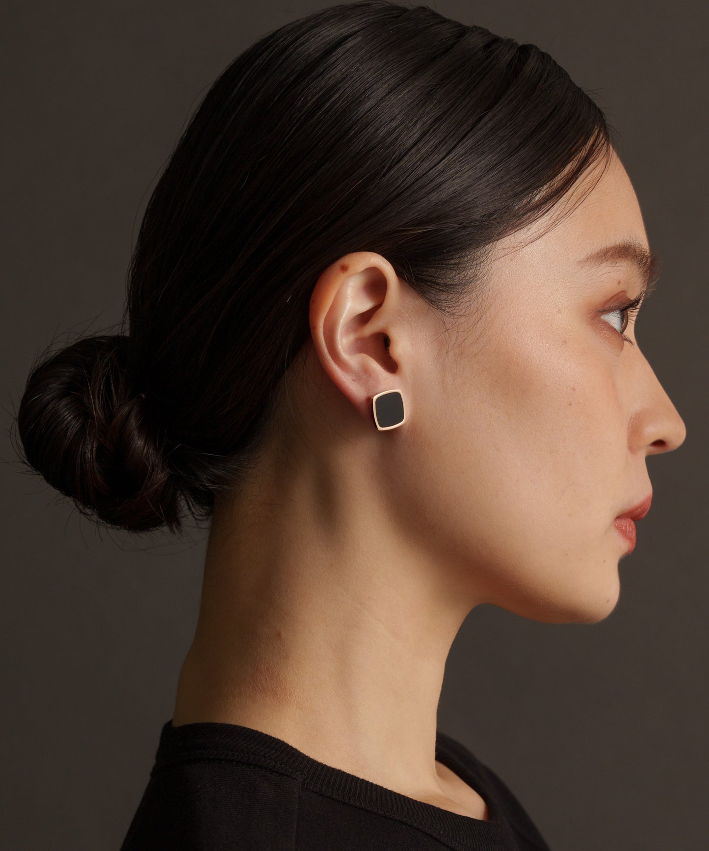 ブラックストーンスクエアピアス【Pink Gold】