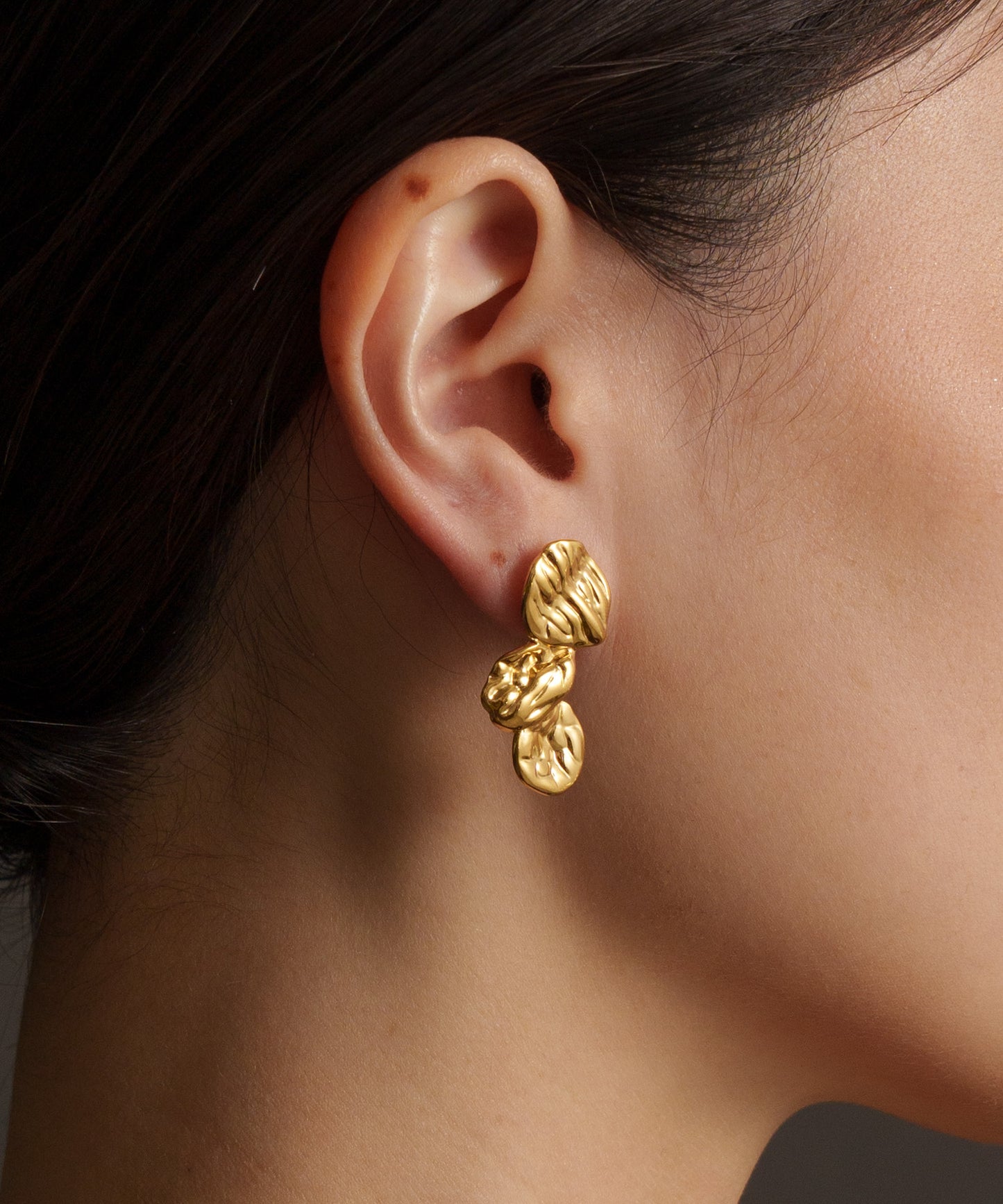 ウェービングプレートピアス【Gold】